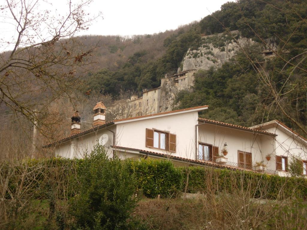 B&B Il Cantico Greccio Δωμάτιο φωτογραφία